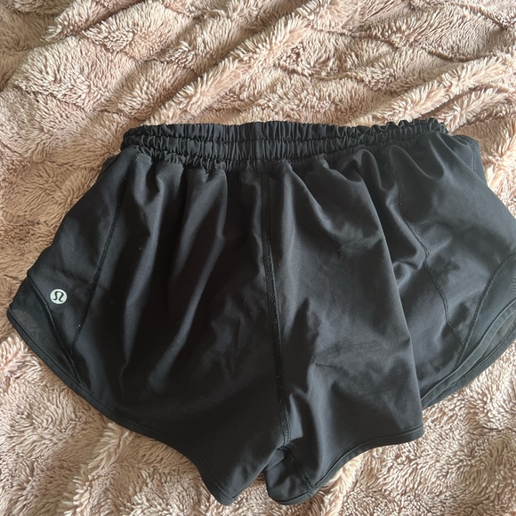 Lululemon hotty hot shorts - Picture 2 of 3